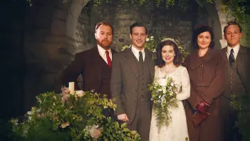 Zasłona к сериалу "Wszystkie stworzenia duże i małe" #1311706