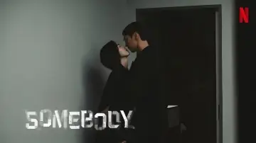 Zasłona do serialu "Somebody" #1845027