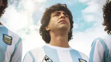 Zasłona do serialu "Maradona: Błogosławiony sen" #1463479