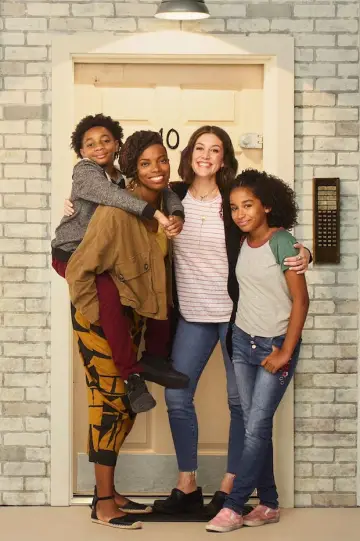 Plakat к сериалу "Home Economics" #1408014