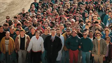 Zasłona к сериалу "San Patrignano: Grzechy wybawcy" #1446806