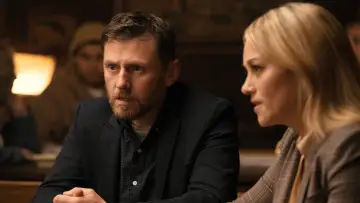 Zasłona do serialu "Pustynia wysokich lotów" #1813731