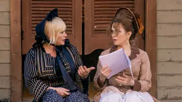 Zasłona do serialu "Pustynia wysokich lotów" #1813756