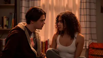 Zasłona к сериалу "Ginny & Georgia" #1347471