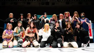 Zasłona к сериалу "Stardom on Stardom World" #1219097