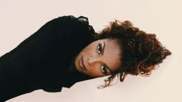 Zasłona do serialu "JANET JACKSON." #1664523