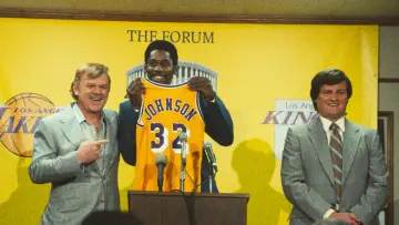 Zasłona do serialu "Lakers: Dynastia zwycięzców" #1543099