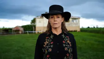 Zasłona do serialu "Wszystkie kwiaty Alice Hart" #1809906