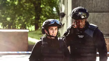 Zasłona к сериалу "Trigger Point: Stan zagrożenia" #1438732