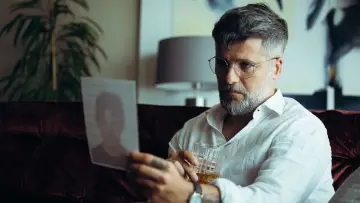 Zasłona do serialu "Operacja Czarna Fala" #1784795