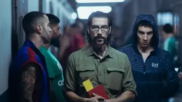 Zasłona do serialu "Operacja Czarna Fala" #1784798