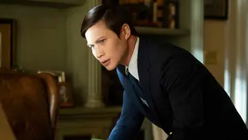 Zasłona к сериалу "Sympatyk" #1405889