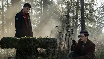 Zasłona к сериалу "Martwi detektywi" #1451448