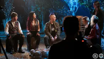 Zasłona do serialu "Sagi Sundry" #1890131