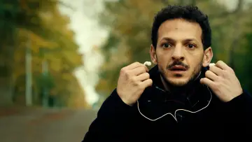 Zasłona к сериалу "Francuska pomyłka" #1442571