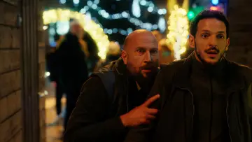Zasłona к сериалу "Francuska pomyłka" #1442576