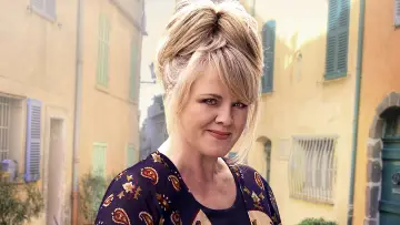 Zasłona do serialu "Tajemnice Madame Blanc" #1489201