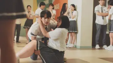 Zasłona к сериалу "어른연습생" #1506039
