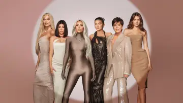 Zasłona к сериалу "The Kardashians" #1378384