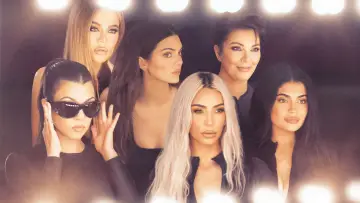 Zasłona к сериалу "The Kardashians" #1378388