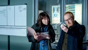 Zasłona к сериалу "Detektyw z Chelsea" #1222975
