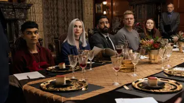 Zasłona к сериалу "Zagłada domu Usherów" #1391484