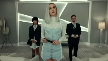 Zasłona к сериалу "Zagłada domu Usherów" #1391488