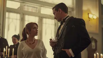 Zasłona к сериалу "Pera Palas’ta Gece Yarısı" #1421535