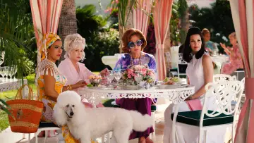 Zasłona к сериалу "Palm Royale" #1478443