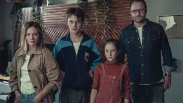 Zasłona do serialu "Zachowaj spokój" #1398434
