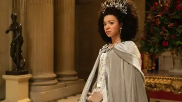 Zasłona к сериалу "Królowa Charlotta: Opowieść ze świata Bridgertonów" #1406369