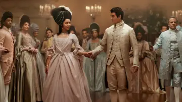 Zasłona к сериалу "Królowa Charlotta: Opowieść ze świata Bridgertonów" #1406397