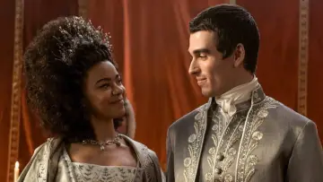 Zasłona к сериалу "Królowa Charlotta: Opowieść ze świata Bridgertonów" #1406400