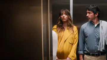 Zasłona к сериалу "Based on a True Story" #1449155