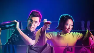 Zasłona к сериалу "Dirty Laundry" #1489677