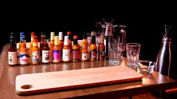 Zasłona do serialu "Hot Ones" #1798764