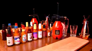 Zasłona do serialu "Hot Ones" #1798765