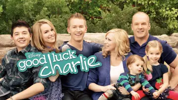 Zasłona к сериалу "Powodzenia Charlie" #1325350