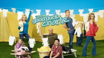 Zasłona к сериалу "Powodzenia Charlie" #1325353