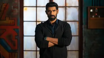 Zasłona do serialu "Rana Naidu" #1562480