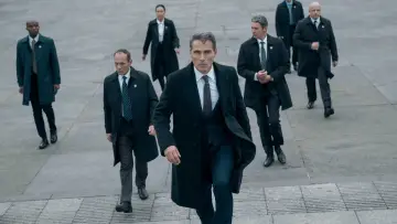 Zasłona к сериалу "Dyplomatka" #1332842