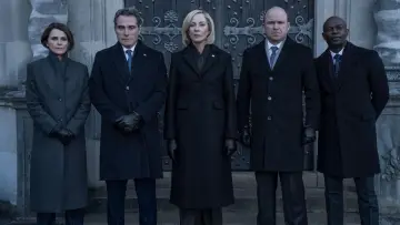 Zasłona к сериалу "Dyplomatka" #1332849