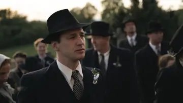 Zasłona к сериалу "Król Szumawy. Duch mrocznej krainy" #1509538