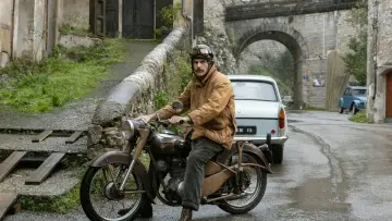 Zasłona do serialu "Monsieur Spade" #1598914