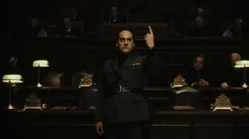 Zasłona do serialu "M. Syn stulecia" #1502117