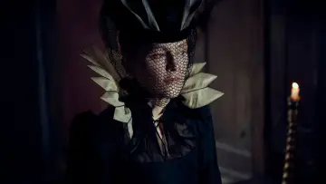 Zasłona do serialu "Mary & George" #1592614