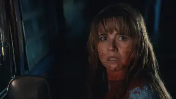 Zasłona do serialu "Crystal Lake" #1786512