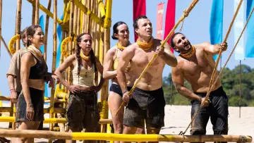 Zasłona do serialu "Survivor Québec" #1536525