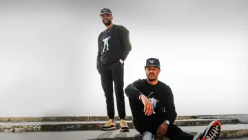 Zasłona do serialu "Graale: sneakersy zmieniają wszystko" #1427294