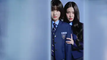 Zasłona к сериалу "Bitch X Rich" #1479336
